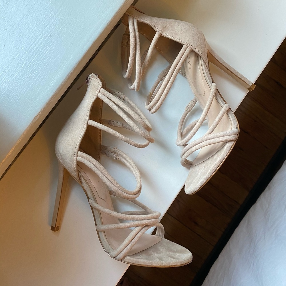 🔥5 for $25! ALDO STRAPPY SUEDE NUDE HEELS
